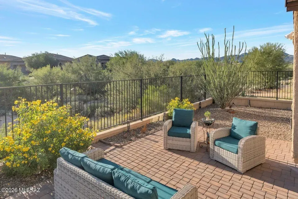 4 Bed 3 Bath Modern Contemporary Residence in Tucson, AZ - 2
