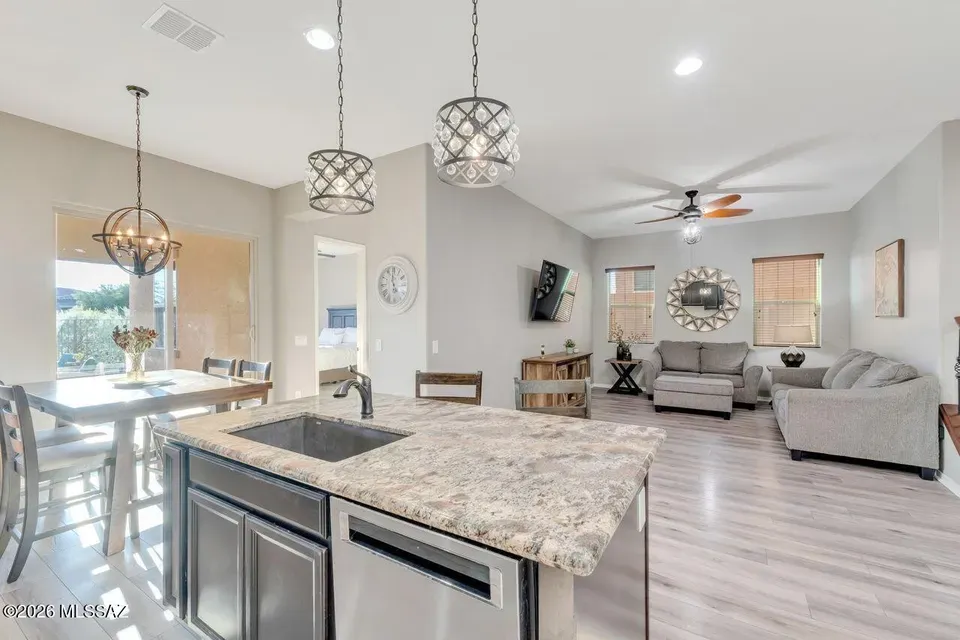4 Bed 3 Bath Modern Contemporary Residence in Tucson, AZ - 3