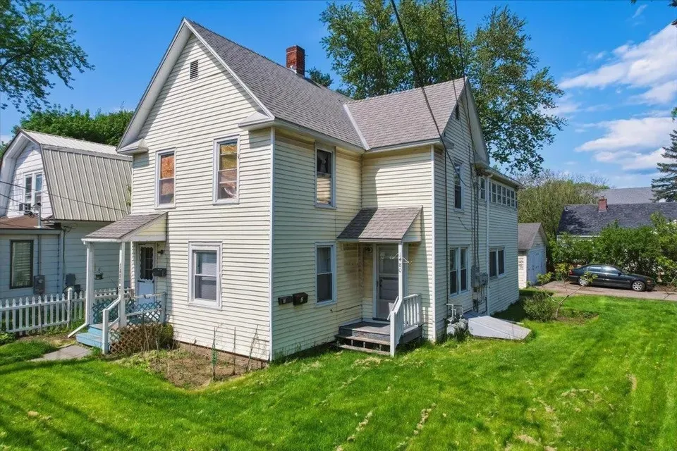 4 Bed 3 Bath Multi-Unit Residential Property in Burlington, VT - 1