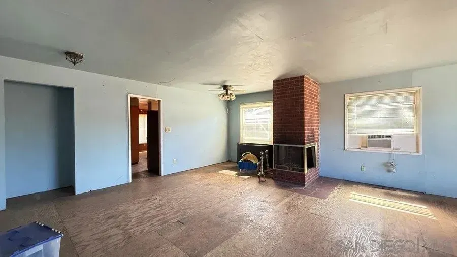 4 Bed 3 Bath Multi-Unit Residential Property in San Diego, CA - 4