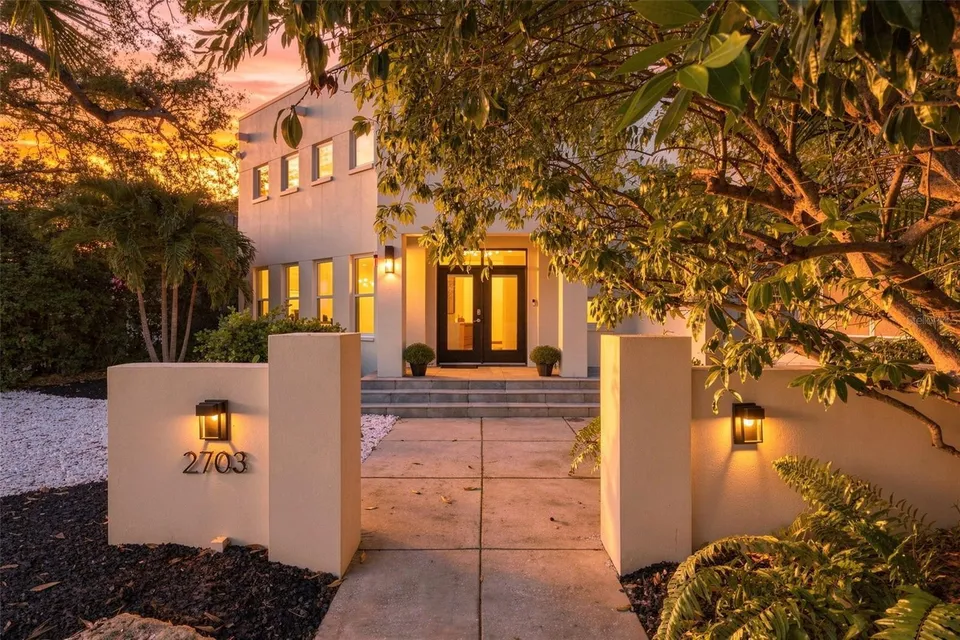 4 Bed 3 Bath Traditional Craftsman in Tampa, FL