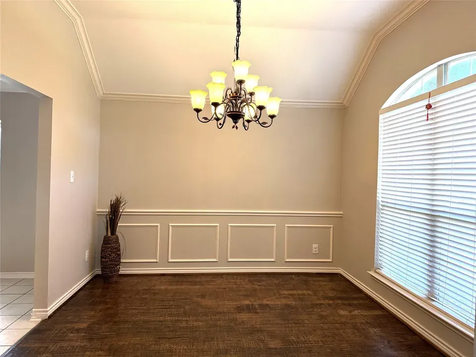 4 Bed 3 Bath Traditional Suburban Family Home in Allen, TX - 2