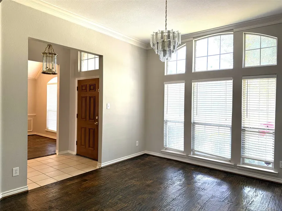 4 Bed 3 Bath Traditional Suburban Family Home in Allen, TX - 5