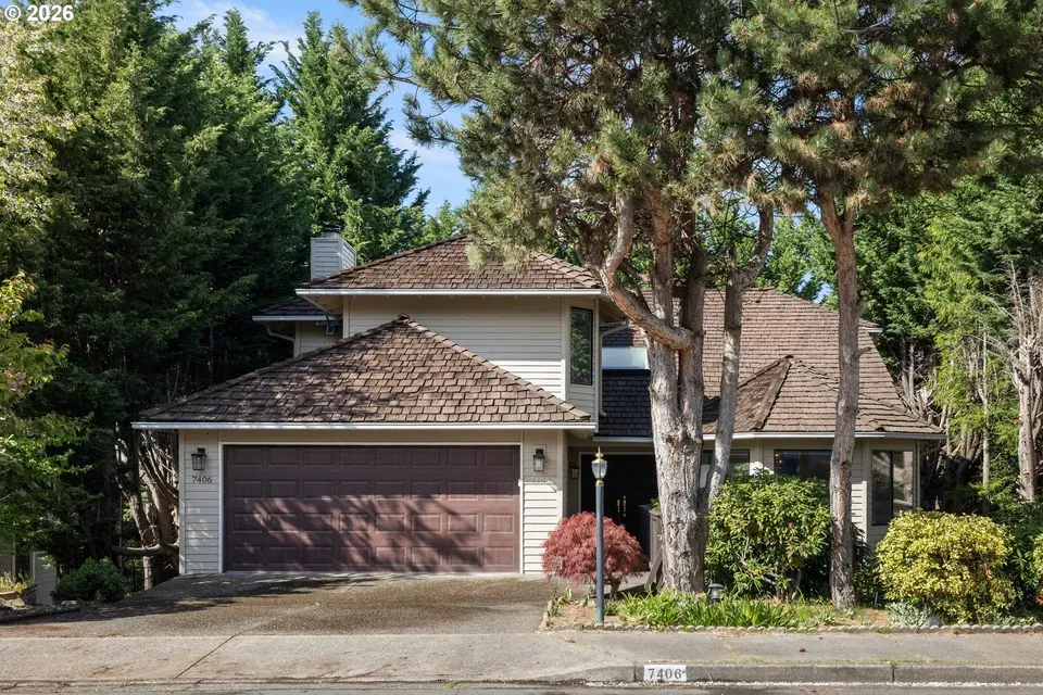 4 Bed 3 Bath Traditional Suburban Family Home in Beaverton, OR - 1