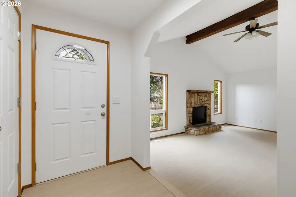 4 Bed 3 Bath Traditional Suburban Family Home in Beaverton, OR - 3