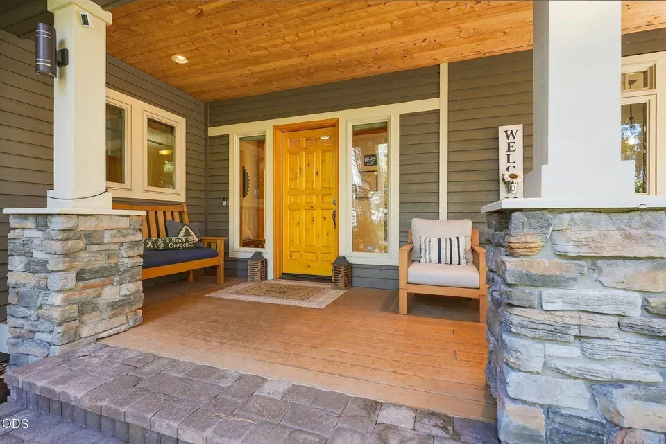 4 Bed 3 Bath Traditional Suburban Family Home in Bend, OR - 5