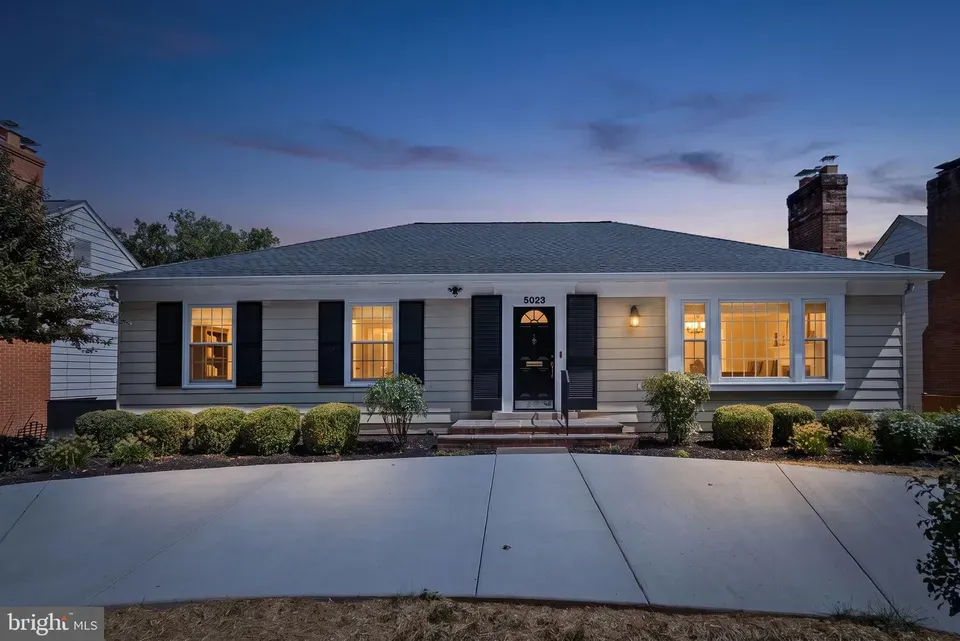 4 Bed 3 Bath Traditional Suburban Family Home in Bethesda, MD - 1