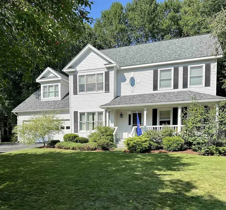 4 Bed 3 Bath Traditional Suburban Family Home in Burlington, VT - 2