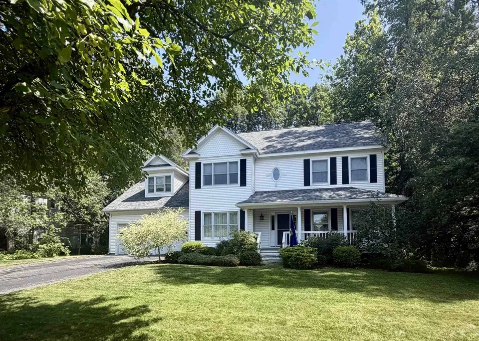 4 Bed 3 Bath Traditional Suburban Family Home in Burlington, VT - 4