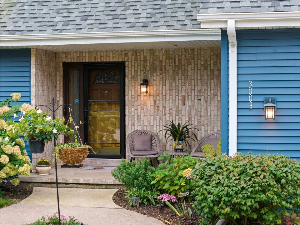 4 Bed 3 Bath Traditional Suburban Family Home in Green Bay, WI - 5