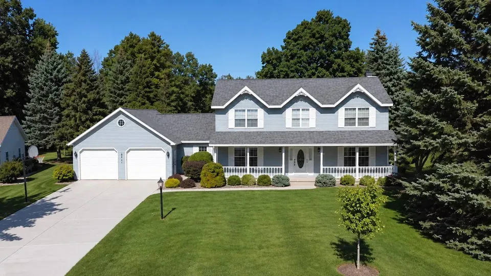 4 Bed 3 Bath Traditional Suburban Family Home in Green Bay, WI