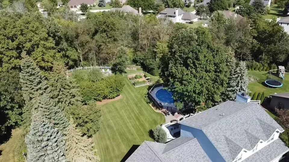 4 Bed 3 Bath Traditional Suburban Family Home in Green Bay, WI - 2