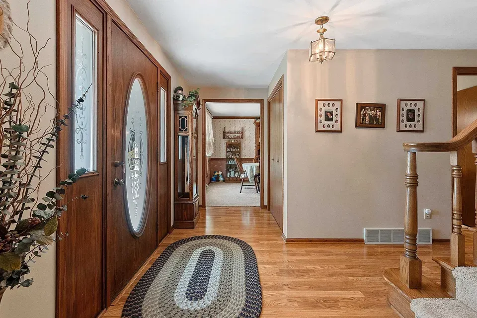 4 Bed 3 Bath Traditional Suburban Family Home in Green Bay, WI - 5
