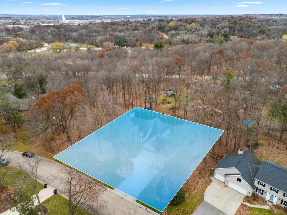 4 Bed 3 Bath Traditional Suburban Family Home in Green Bay, WI - 5