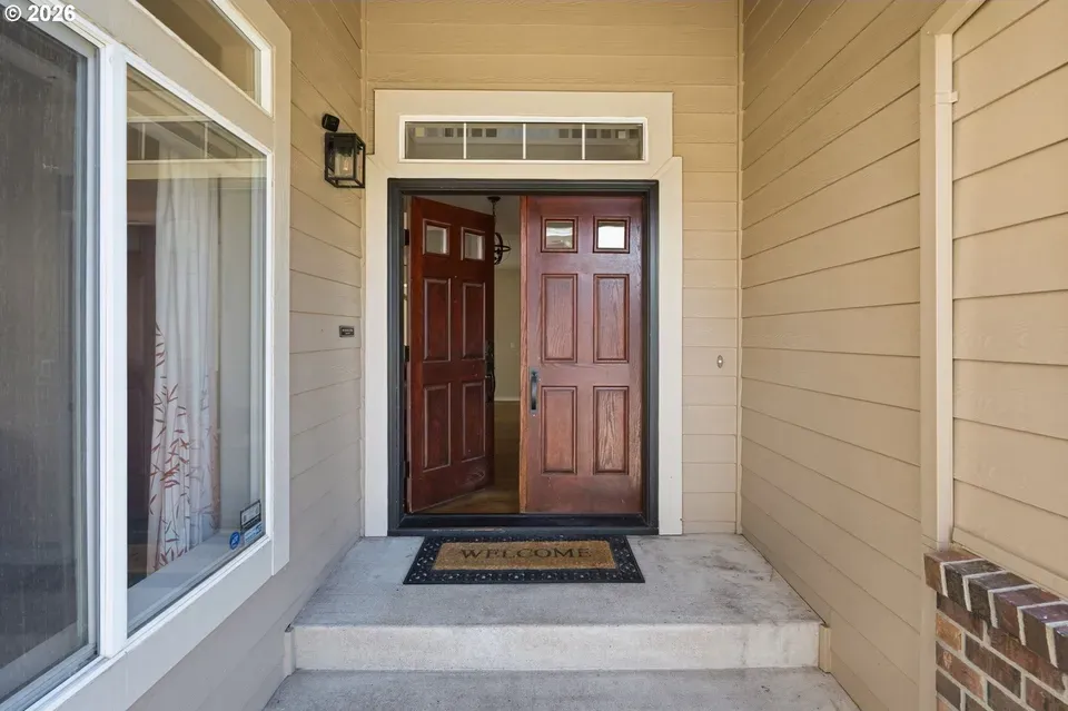 4 Bed 3 Bath Traditional Suburban Family Home in Hillsboro, OR - 2
