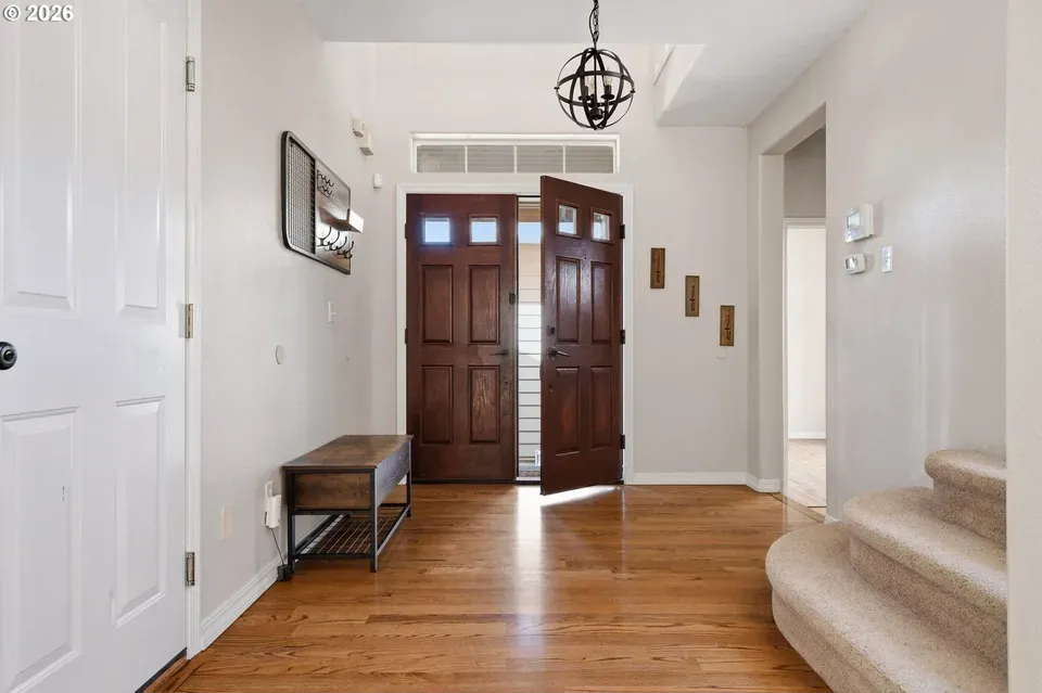 4 Bed 3 Bath Traditional Suburban Family Home in Hillsboro, OR - 3