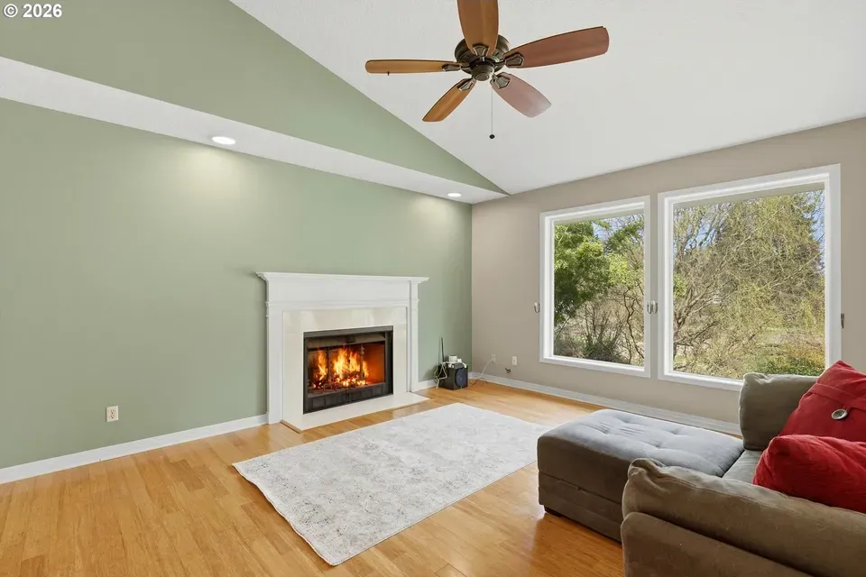4 Bed 3 Bath Traditional Suburban Family Home in Hillsboro, OR - 3
