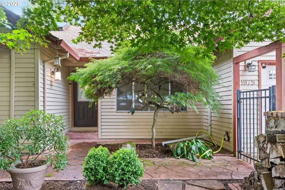 4 Bed 3 Bath Traditional Suburban Family Home in Hillsboro, OR - 3