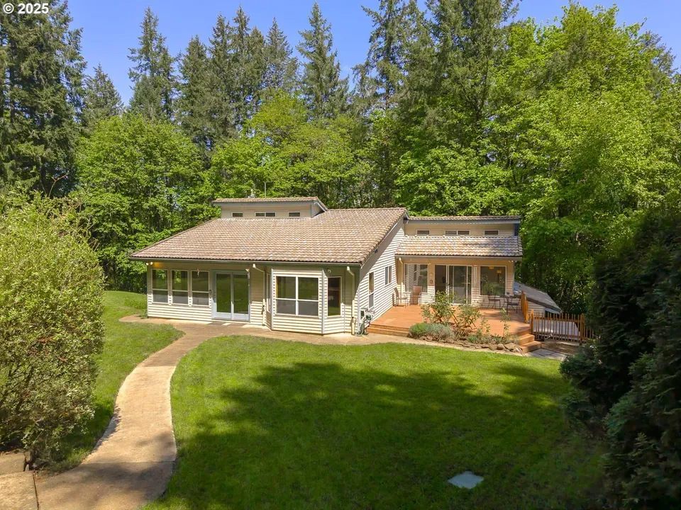 4 Bed 3 Bath Traditional Suburban Family Home in Hillsboro, OR - 4