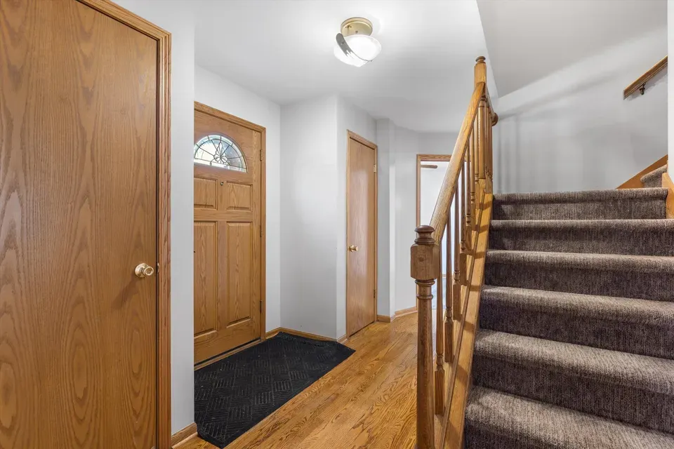 4 Bed 3 Bath Traditional Suburban Family Home in Kenosha, WI - 2
