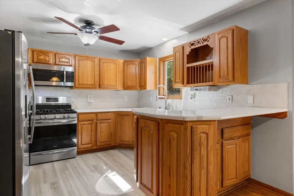 4 Bed 3 Bath Traditional Suburban Family Home in Kenosha, WI - 3
