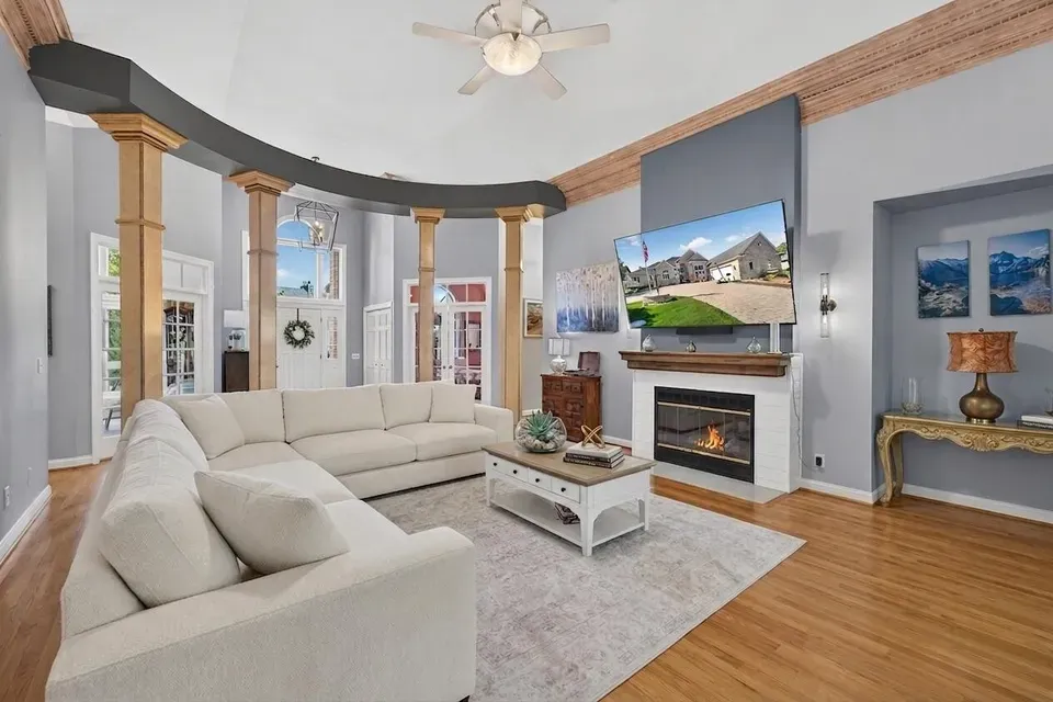 4 Bed 3 Bath Traditional Suburban Family Home in Kenosha, WI - 5