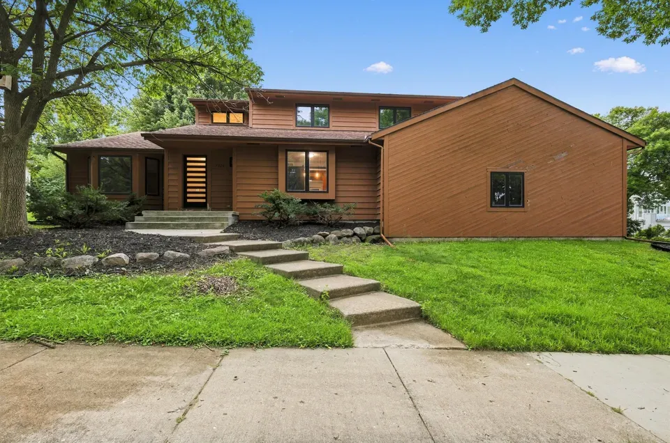 4 Bed 3 Bath Traditional Suburban Family Home in Madison, WI