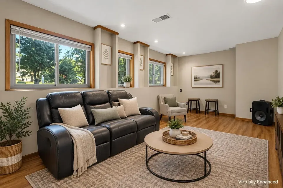 4 Bed 3 Bath Traditional Suburban Family Home in Madison, WI - 5