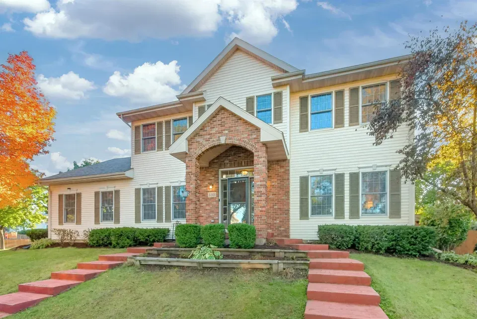 4 Bed 3 Bath Traditional Suburban Family Home in Madison, WI - 1