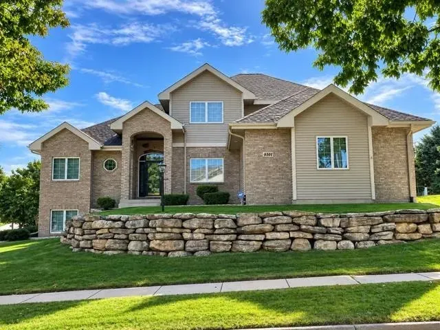 4 Bed 3 Bath Traditional Suburban Family Home in Madison, WI