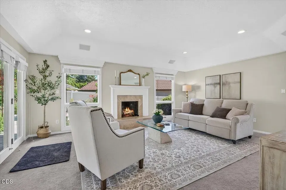 4 Bed 3 Bath Traditional Suburban Family Home in Medford, OR - 4
