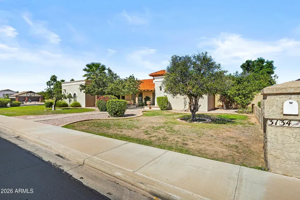 4 Bed 3 Bath Traditional Suburban Family Home in Mesa, AZ - 3