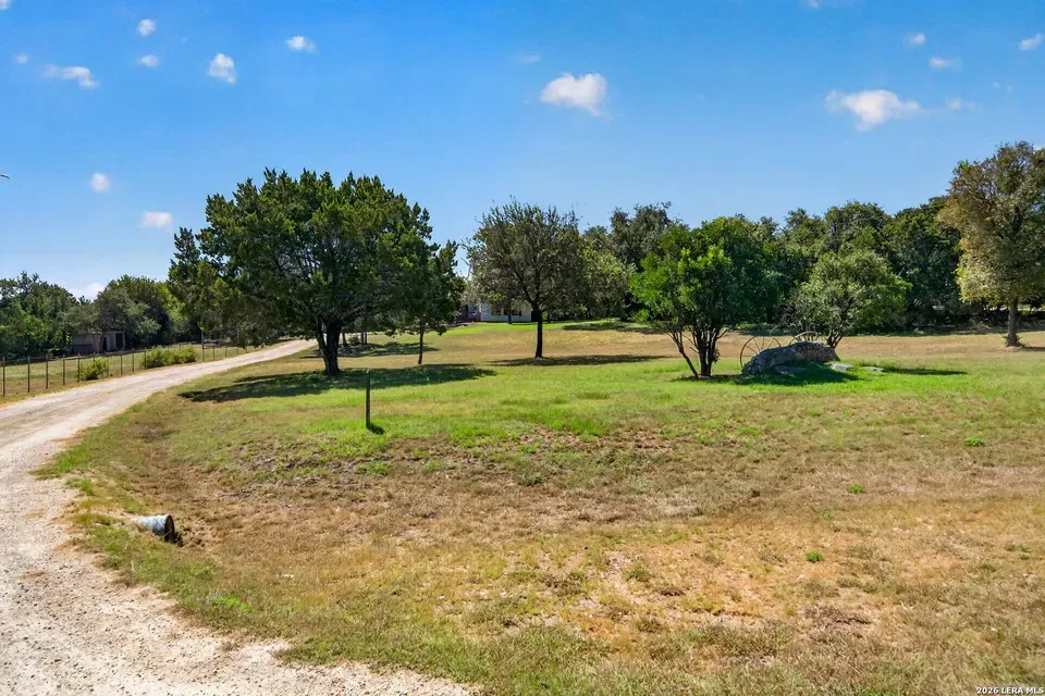 4 Bed 3 Bath Traditional Suburban Family Home in New Braunfels, TX - 1