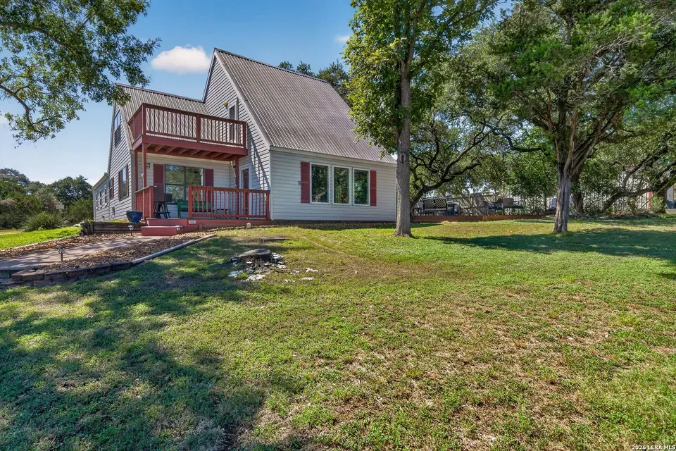 4 Bed 3 Bath Traditional Suburban Family Home in New Braunfels, TX - 4