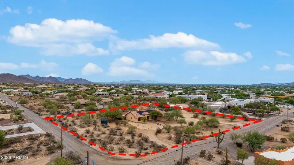 4 Bed 3 Bath Traditional Suburban Family Home in Phoenix, AZ - 5