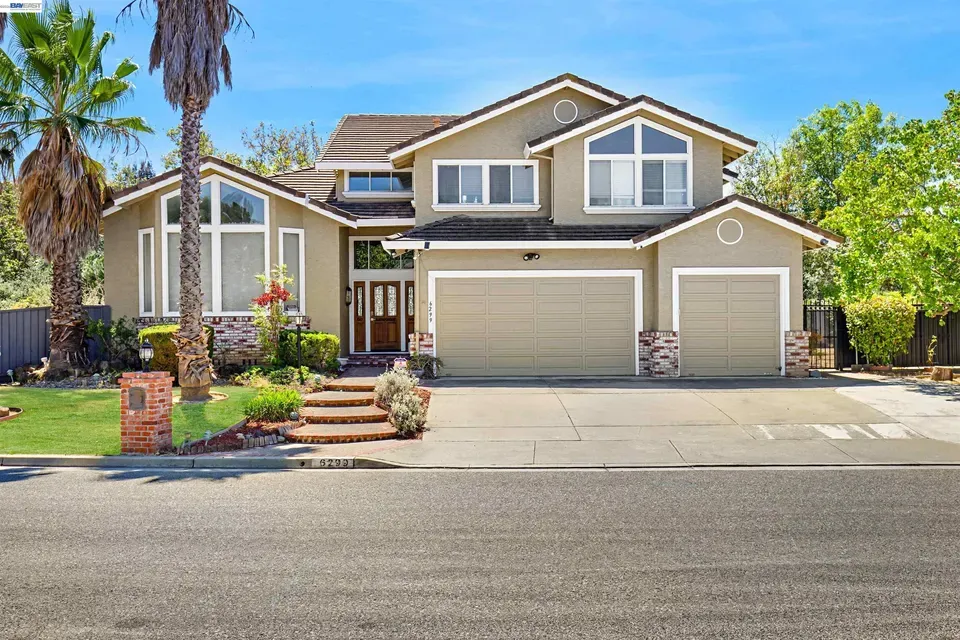 4 Bed 3 Bath Traditional Suburban Family Home in San Jose, CA