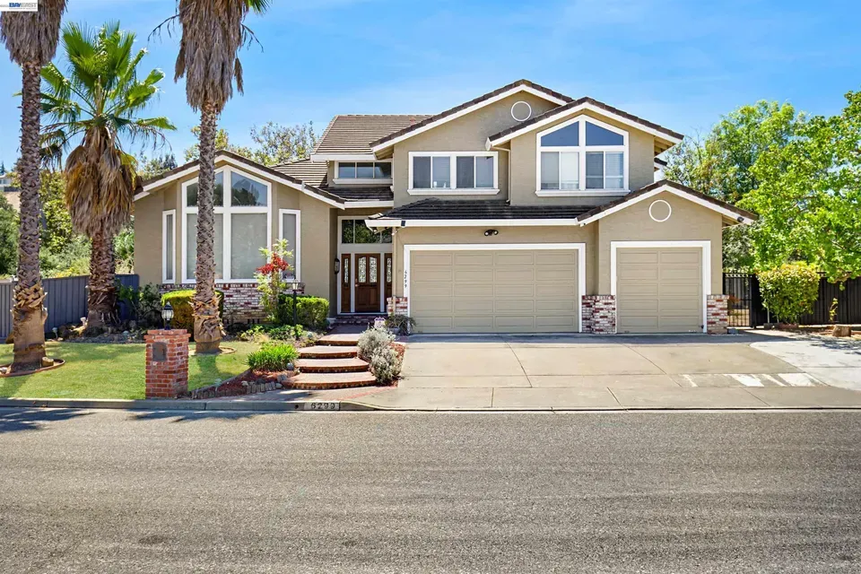 4 Bed 3 Bath Traditional Suburban Family Home in San Jose, CA - 3