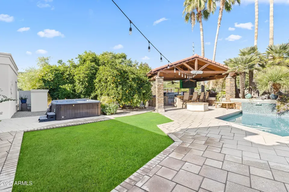 4 Bed 3 Bath Traditional Suburban Family Home in Scottsdale, AZ - 4