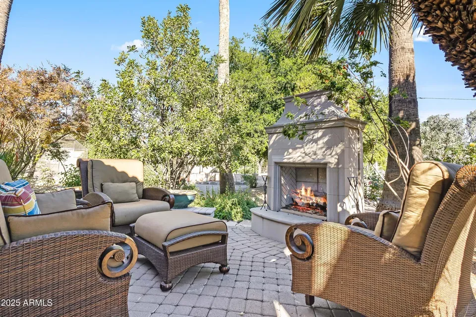 4 Bed 3 Bath Traditional Suburban Family Home in Scottsdale, AZ - 5