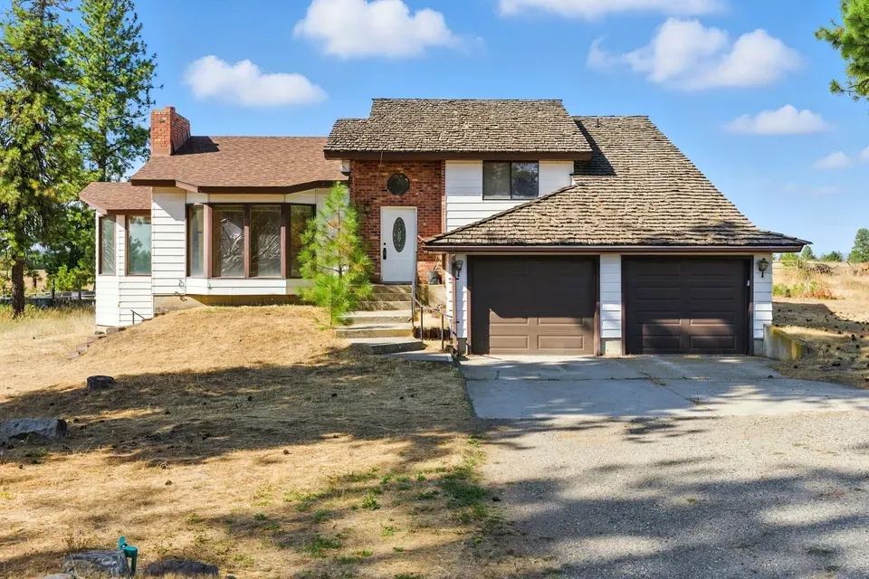 4 Bed 3 Bath Traditional Suburban Family Home in Spokane, WA