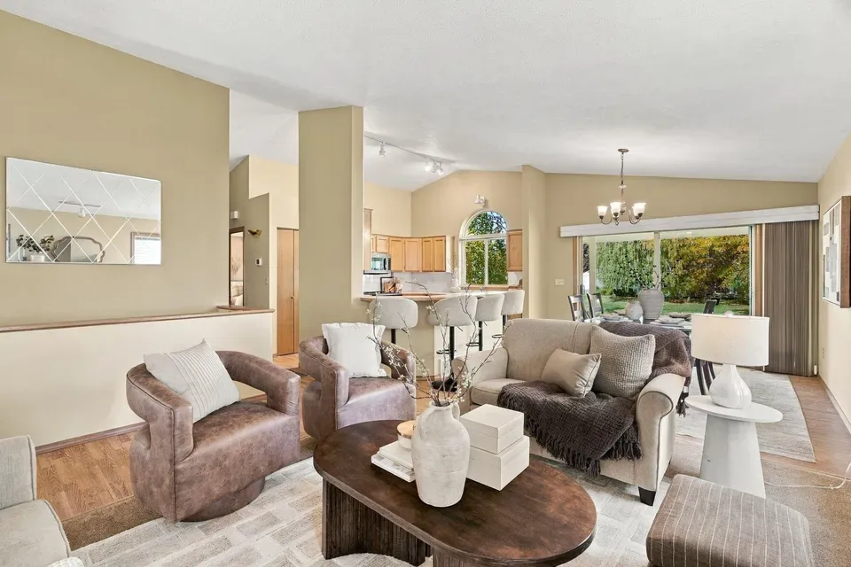 4 Bed 3 Bath Traditional Suburban Family Home in Spokane, WA - 5