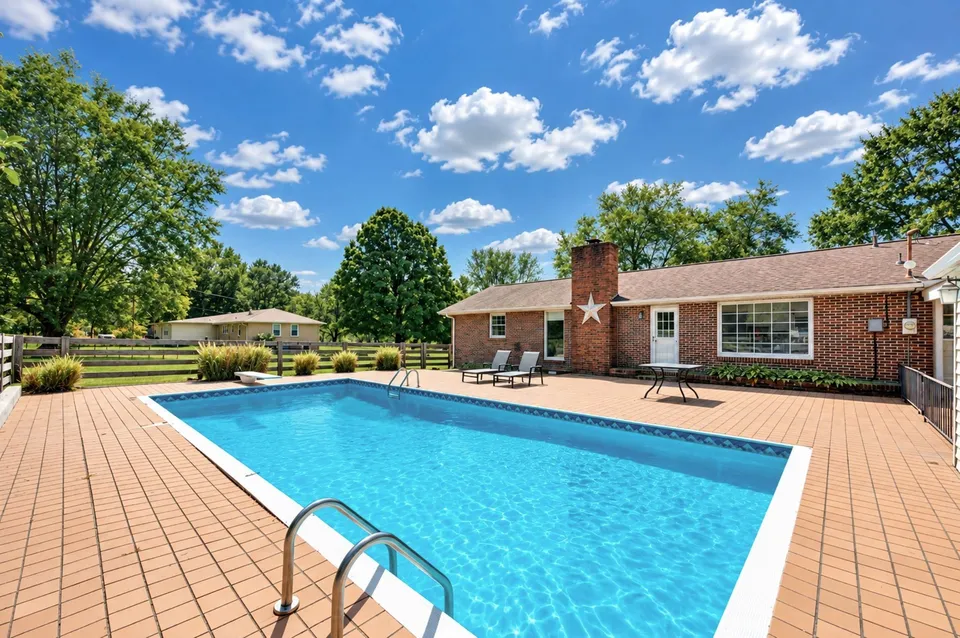 4 Bed 3 Bath Transitional Coastal in Nashville, TN