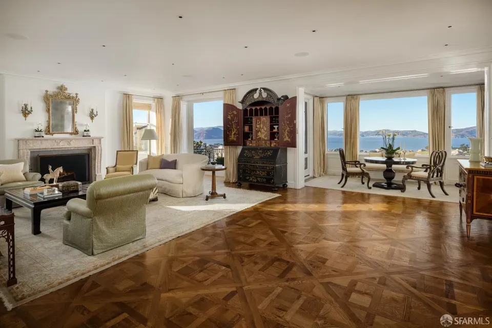 4 Bed 4 Bath Contemporary High-Rise Condo in San Francisco, CA - 3