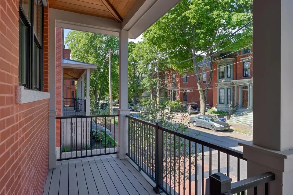 4 Bed 4 Bath Contemporary Multi-Level Townhome in Portland, ME - 3