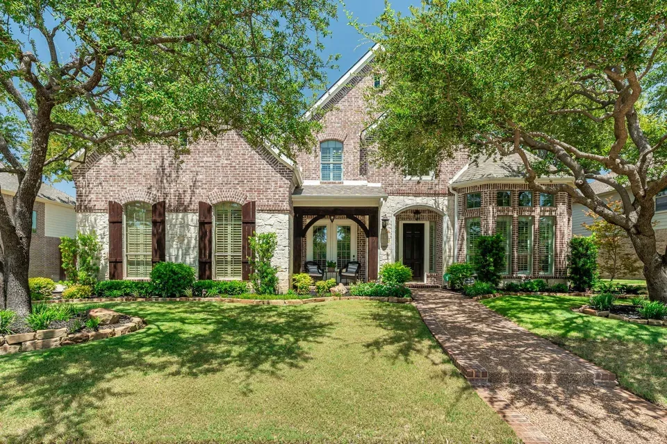 4 Bed 4 Bath Established Contemporary Home in Allen, TX - 1