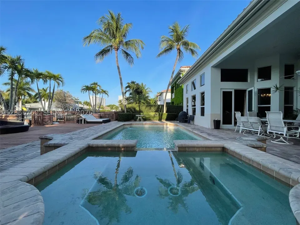 4 Bed 4 Bath Established Contemporary Home in Hollywood, FL - 1