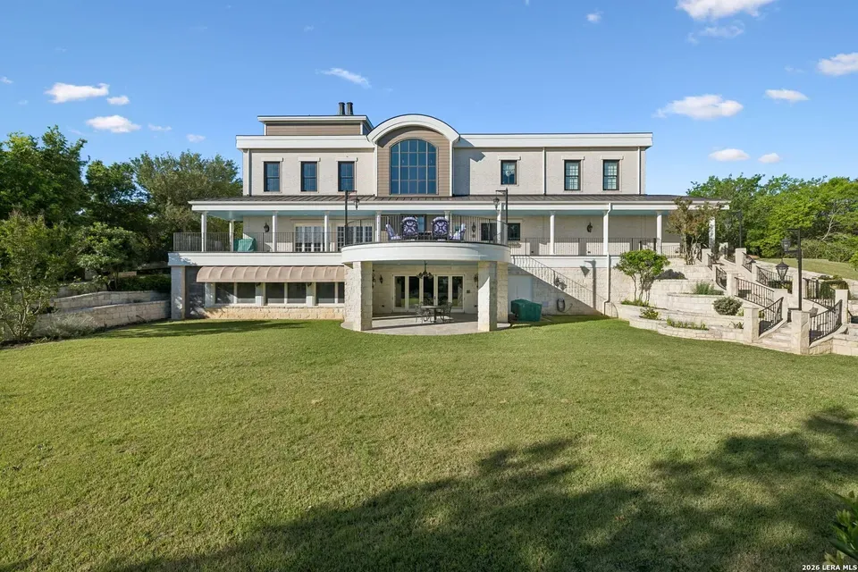4 Bed 4 Bath Established Contemporary Home in New Braunfels, TX - 4
