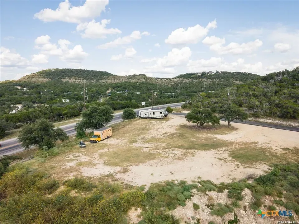 4 Bed 4 Bath Established Contemporary Home in New Braunfels, TX - 4