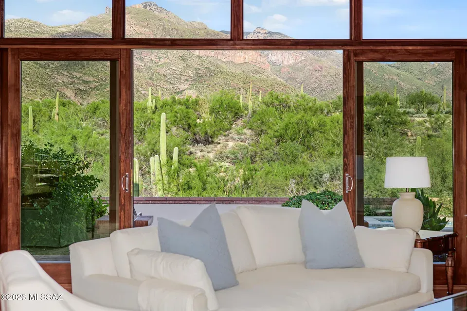 4 Bed 4 Bath Established Contemporary Home in Tucson, AZ - 3
