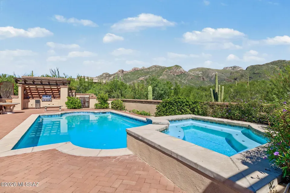 4 Bed 4 Bath Established Contemporary Home in Tucson, AZ - 5